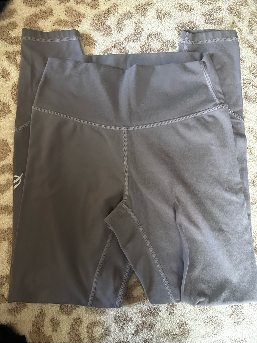 P'tula Light Purple Performance in Leggings